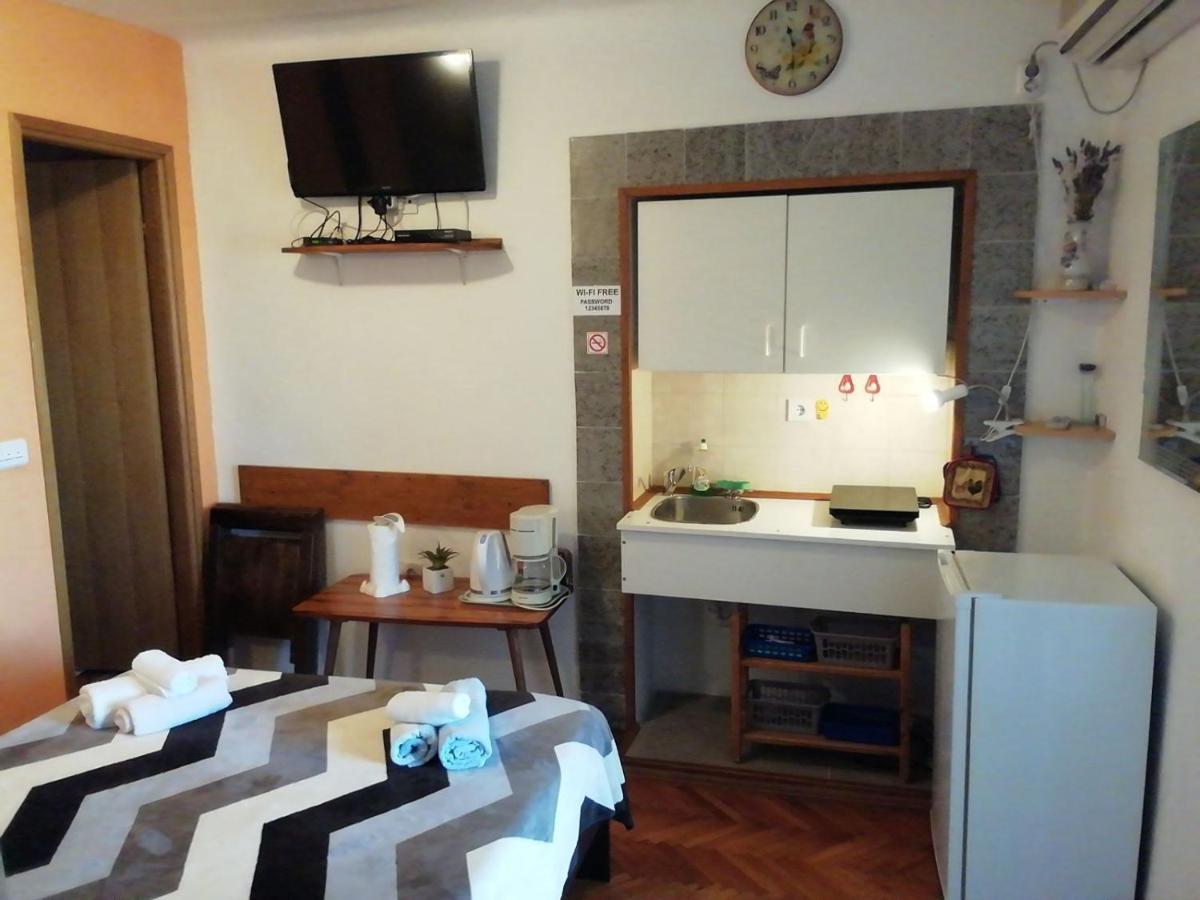 Apartment Agava Miholascica ภายนอก รูปภาพ