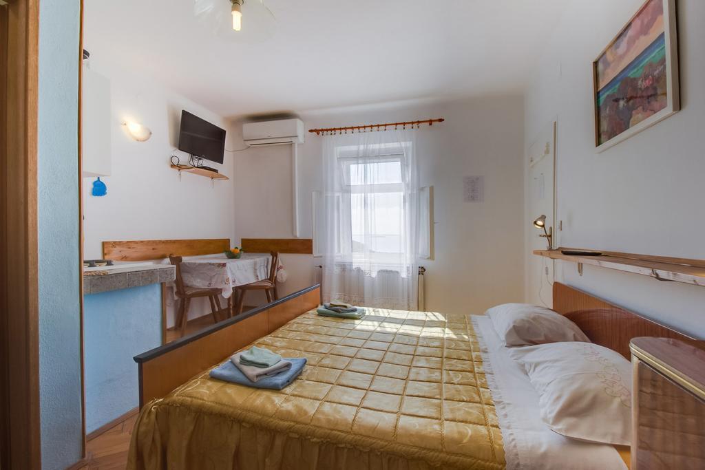 Apartment Agava Miholascica ภายนอก รูปภาพ